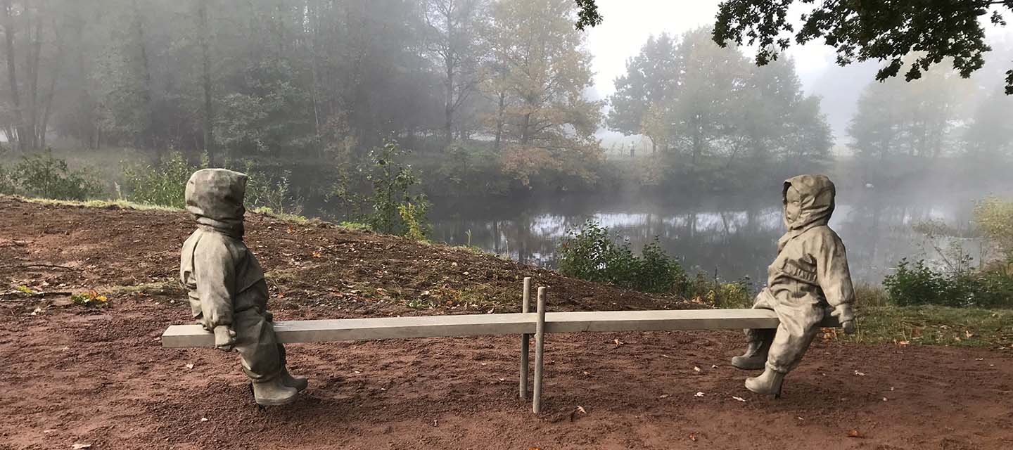 Charlotte Gyllenhammars första skiss över sin skulptur och den tredje bänken Equilibrium